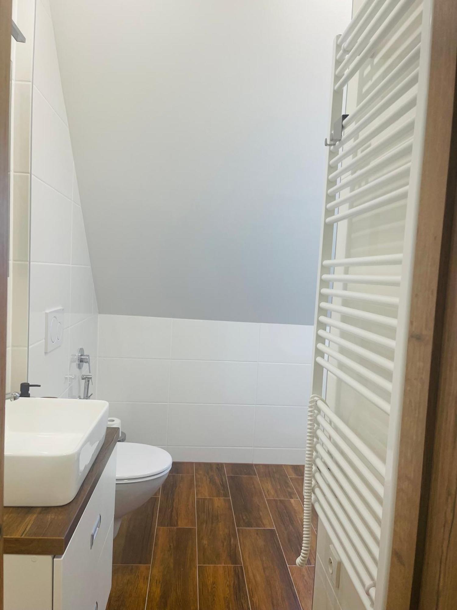 Apartment Jenys Usti 2 *