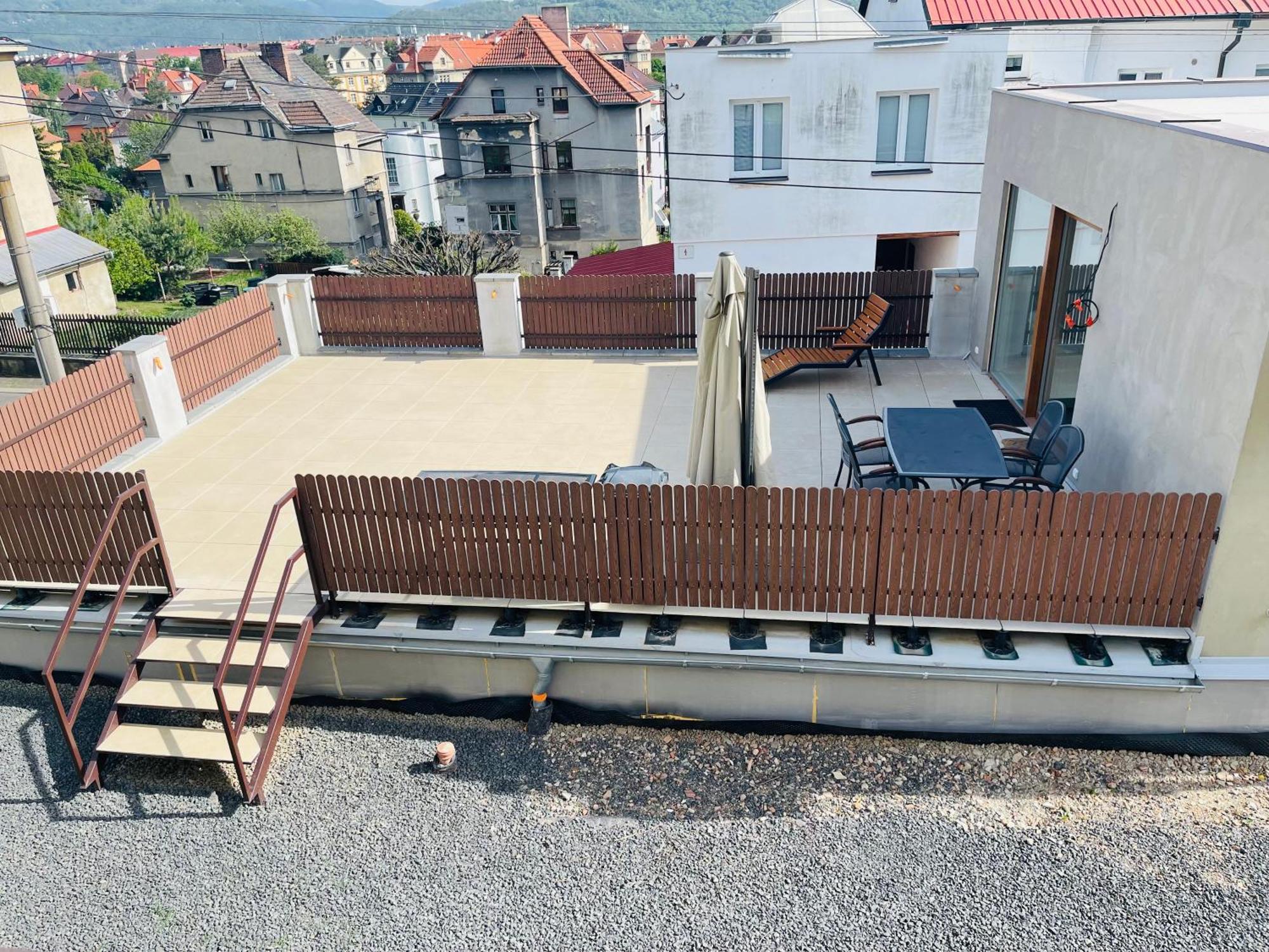Jenys Usti 2